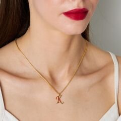 isim kolyesi - tek tek harflerle el yazısıyla yazılmış kolye