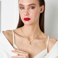 isim kolyesi - tek tek harflerle el yazısıyla yazılmış kolye