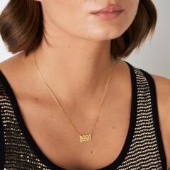 Doğum tarihi yazılı isim kolyesi