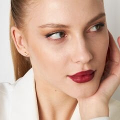 üçgen baget küpeler