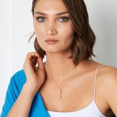 isim kolyesi-boser-blick-dik-yazılı-isim-kolyesi