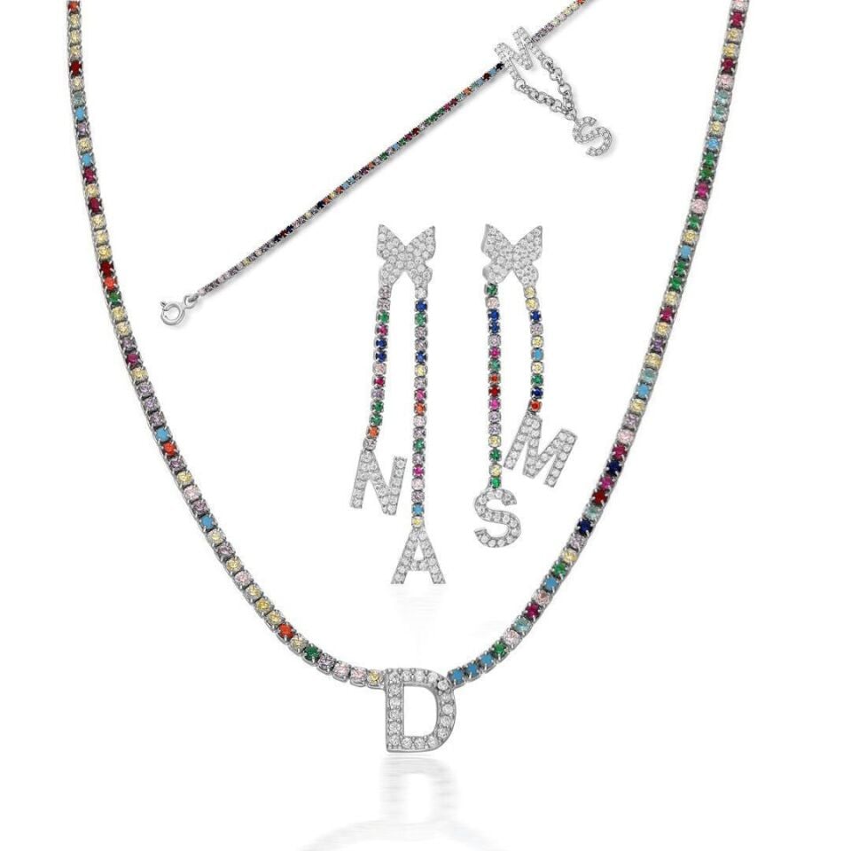 harflerle süslenmiş renkli su yolu seti