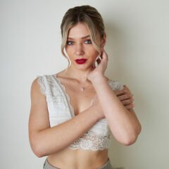 moda yıldızı kolyesi