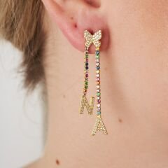 kelebek harfli renkli su yolu küpeleri