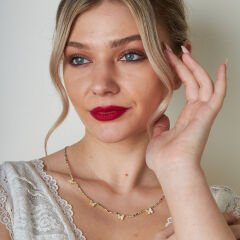 kelebekli renkli su yolu kolyesi