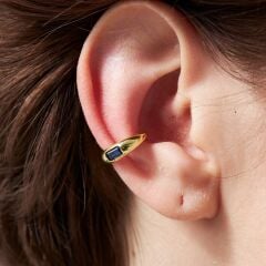 tüylü kıkırdaktan yapılmış lacivert küpeler ve saplamalar