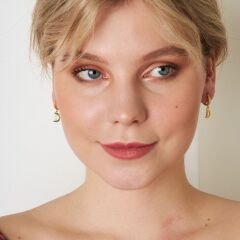 zirkon taşlı harf küpeler