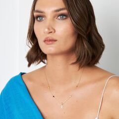 renkli taşlarla harf kolyesi