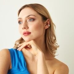 renkli taşlı kıkırdak küpeler