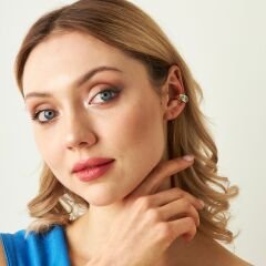 renkli taşlı kıkırdak küpeler