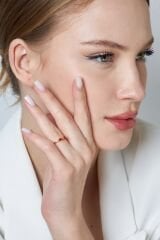 kırmızı taşlı baget yüzük