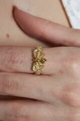 taşlı arı halkası