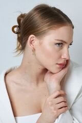 zirkon taşlı küpeler