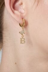 kelebek harfli küpeler