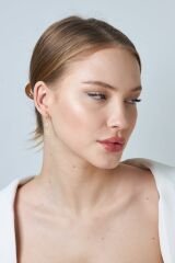 kelebek harfli küpeler