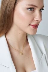 kavisli küçük harfli kolye