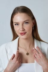 harf-güneş kolyesi