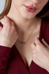 isimli yansıma kolyesi