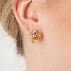 yaşam çiçeği küpeleri