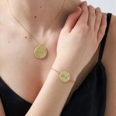 isimli-taşlarla-kaplı-tabaklar