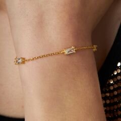 üç taşlı baget bilezik