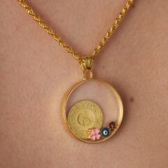 dörtlü camdan yapılmış kolye