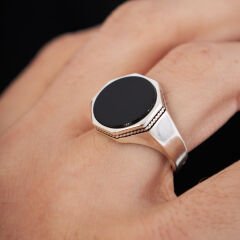 siyah taşlı sekizgen yüzük