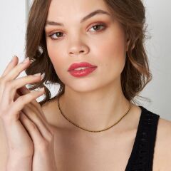 siyah taşlı su yolu kolyesi