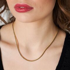 siyah taşlı su yolu kolyesi