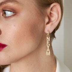 katı taş isim küpeleri