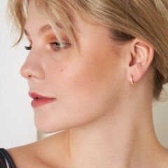 taş sıralı günlük halka küpeler