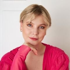 taşlı yuvarlak küpeler