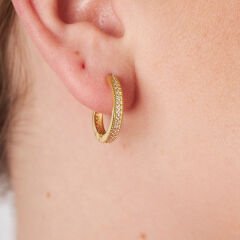 taşlı yuvarlak küpeler