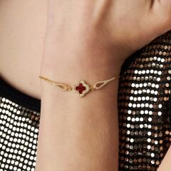 taşlı kırmızı yonca bileziği