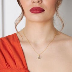 ışıltılı baget taşlı kalp kolye