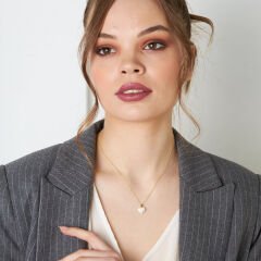 puantiyeli taşlarla kalp kolye