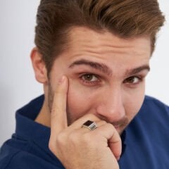 siyah taşlı kare yüzük