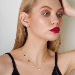 yuvarlak plakalı kolye