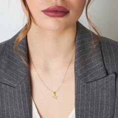 sallanan yıldızlı kolye