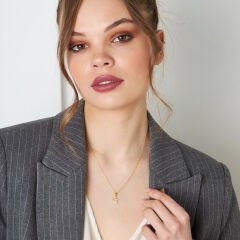 sallanan yıldızlı kolye