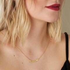 isim kolyesi - kelebek figürlü yatay isim kolyesi