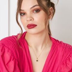 çiçek görünümlü kolye