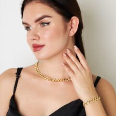 taşlarla süslenmiş gurme set