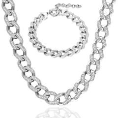 taşlarla süslenmiş gurme set