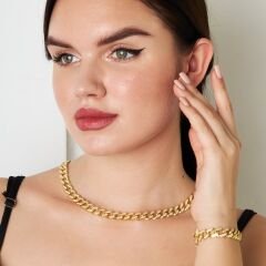 taşlarla süslenmiş gurme set