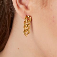 katı taşlı gurme küpeler