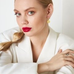 taşlı ve harfli küpeler