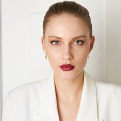 kavisli kalp küpeler