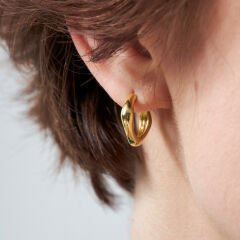 geometrik şekilli halka küpeler