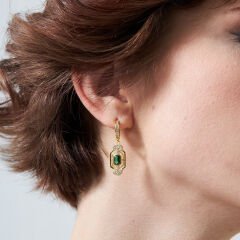 yeşil baget taşlı küpeler